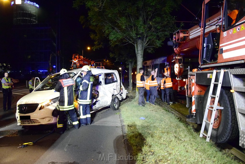 VU PKW Strab Koeln Niehl Amsterdamerstr Friedrich Karlstr P237.JPG - Miklos Laubert